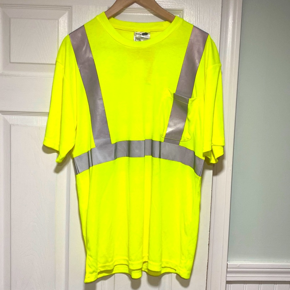 T-shirt reflective